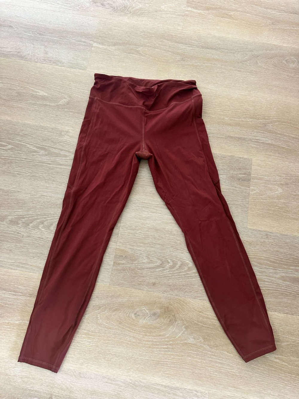 Vuori High-Waist Leggings - Deep Wine